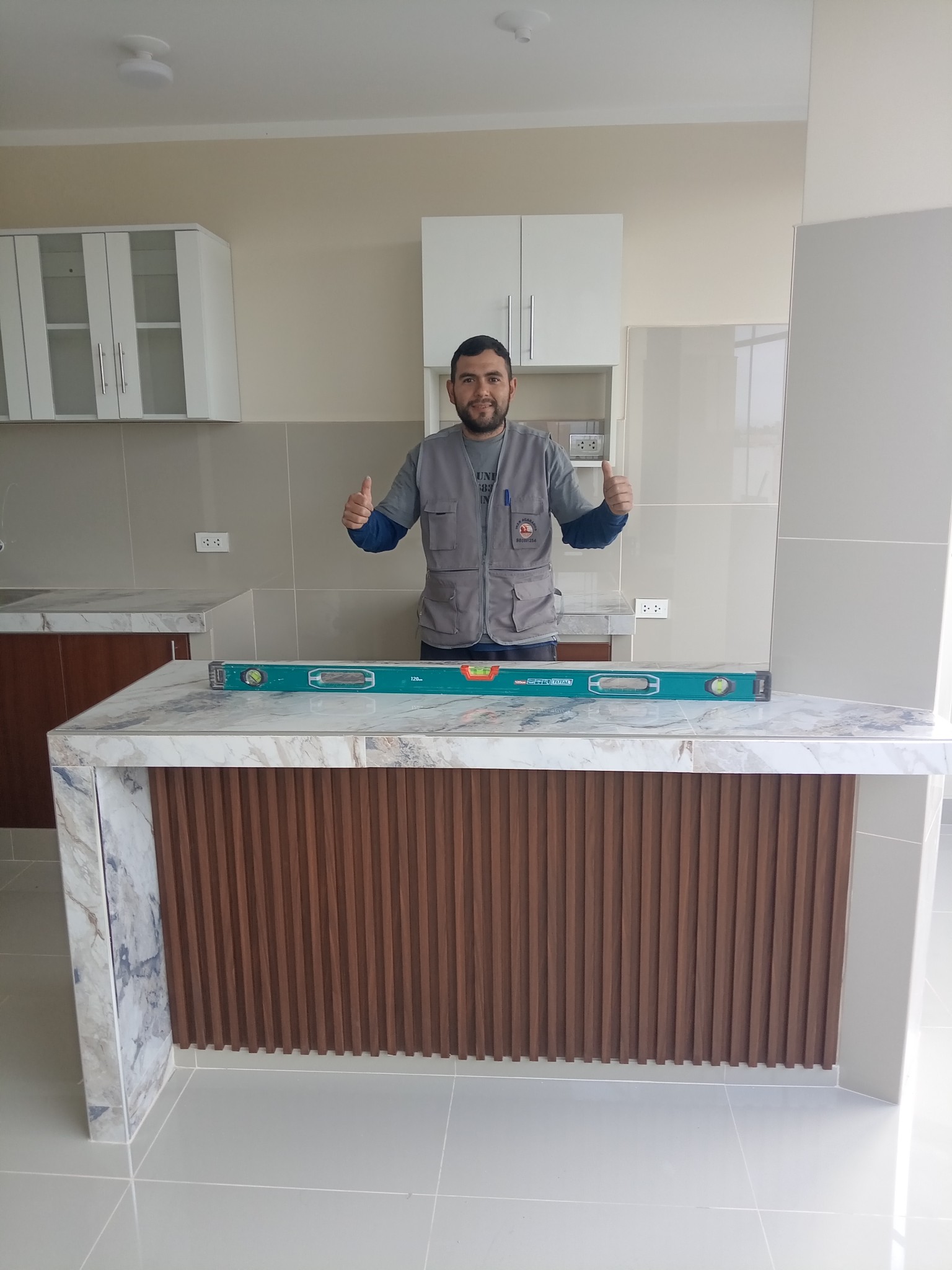 Profesional de IKER Acabados